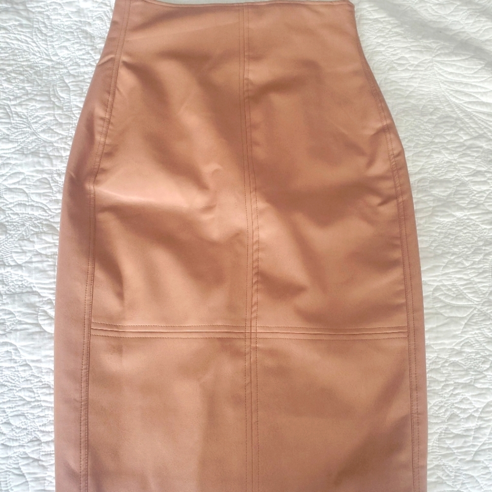Selfie Leslie vegan leather pencil skirt